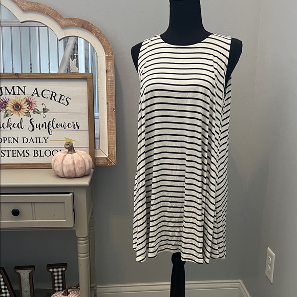 Azules Navy and White Striped Top - Picture 1 of 5
